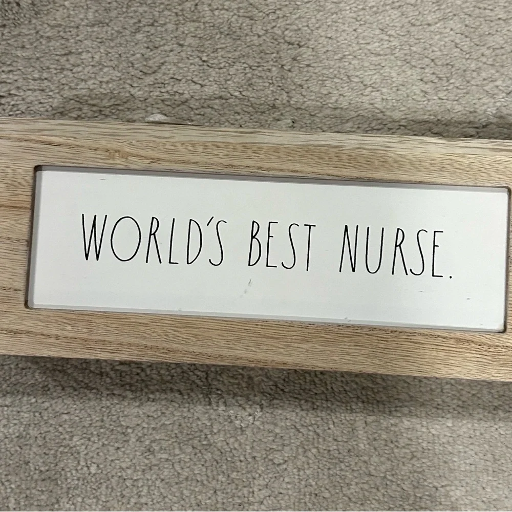 🆕 World’s best nurse wood sign